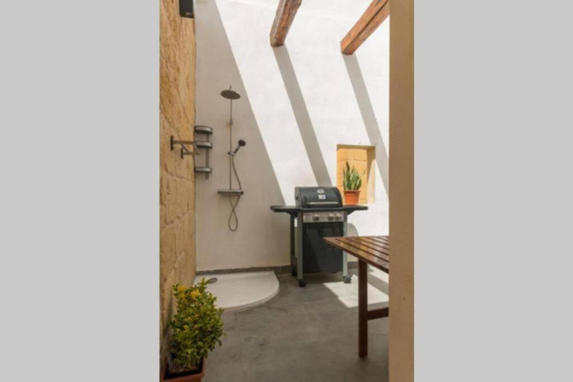 Authentic 1St Fl Apartment At The 3 Cities Marina Cospicua Εξωτερικό φωτογραφία